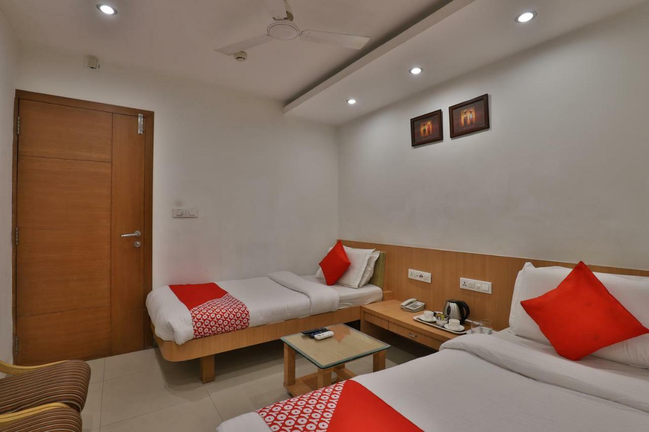 Oyo 14943 Shubh Suvidha Hotel Somnāth Exterior foto