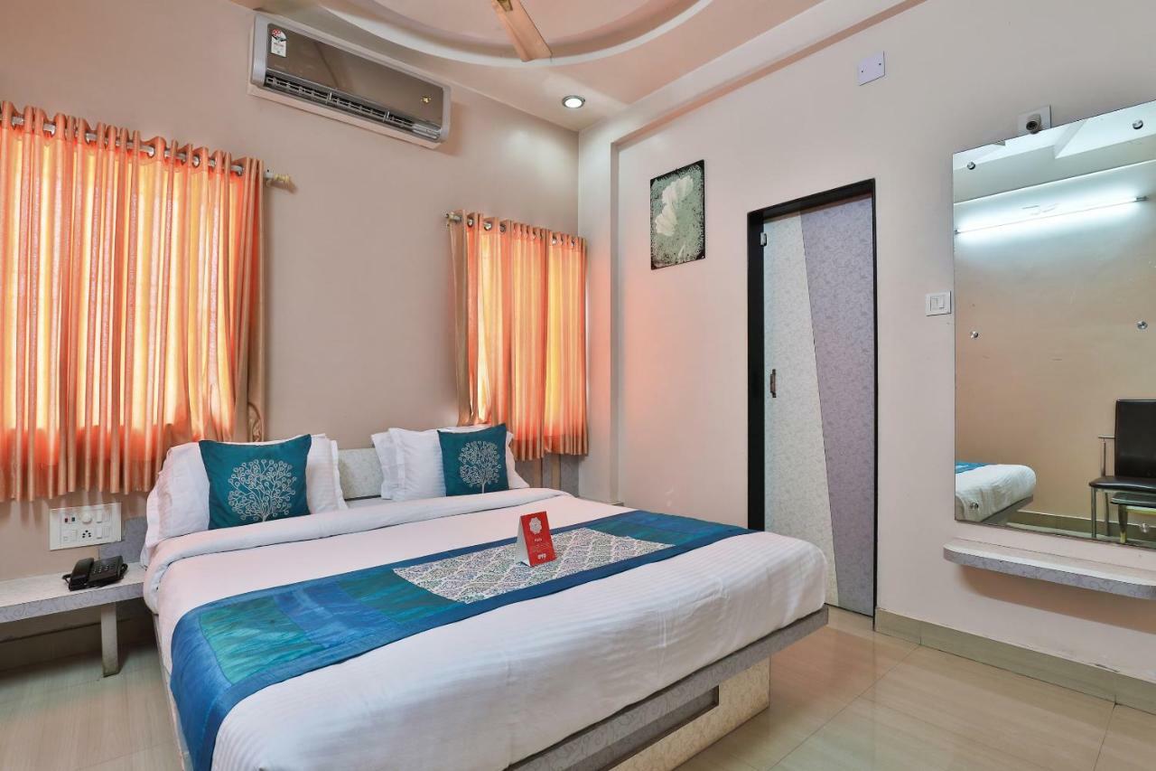 Oyo 14943 Shubh Suvidha Hotel Somnāth Exterior foto